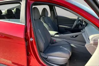 Hyundai ELANTRA 2025 SEL Conveniencia 4dr Sedan