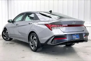 Hyundai ELANTRA 2026 Limitada 4p Sedan