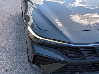 Hyundai ELANTRA Híbrido 2025 SEL Sport 4p Sedán