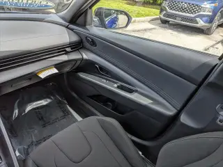 Hyundai ELANTRA 2025 SEL Sport 4dr Sedan