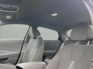 Hyundai ELANTRA 2026 SEL Sport 4dr Sedán