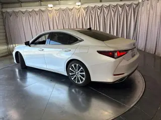 Lexus ES 350 2019 F SPORT 4dr Sedan