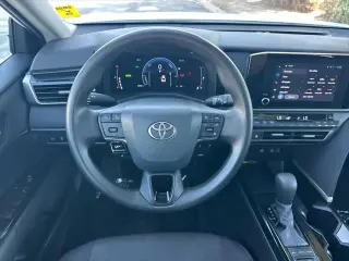 Toyota Camry 2025 LE 4dr Sedan