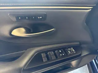 Lexus ES 300h 2020 4dr Sedan