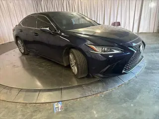Lexus ES 300h 2020 4dr Sedan