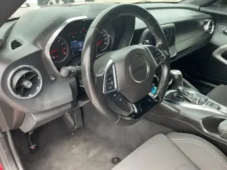 Chevrolet Camaro 2023 LT 2dr Coupe con 1LT