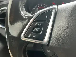 Chevrolet Camaro 2023 LT 2dr Coupe con 1LT