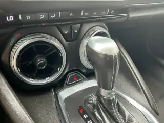 Chevrolet Camaro 2023 LT 2dr Coupe con 1LT