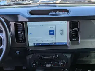 Ford Bronco 2021 4x4 Outer Banks 4dr SUV