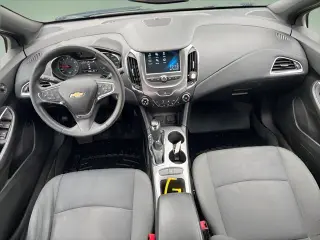 Chevrolet Cruze 2018 LT Auto 4dr Sedán