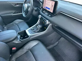 Toyota RAV4 Hybrid 2023 AWD XSE 4dr SUV