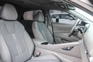 Hyundai ELANTRA 2024 SEL Sedán 4 puertas