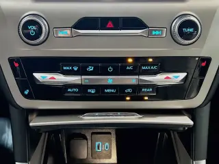 Ford Explorer 2024 XLT 4dr SUV