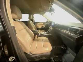 Ford Explorer 2024 XLT 4dr SUV