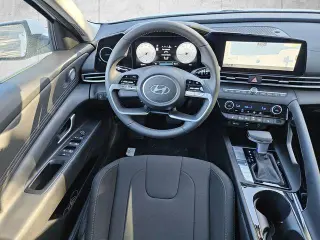 Hyundai ELANTRA 2025 SEL Conveniencia 4p Sedan