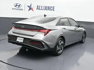 Hyundai ELANTRA 2025 SEL Sport 4dr Sedan