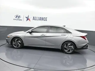 Hyundai ELANTRA 2025 SEL Sport 4dr Sedan