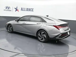 Hyundai ELANTRA 2025 SEL Sport 4dr Sedan