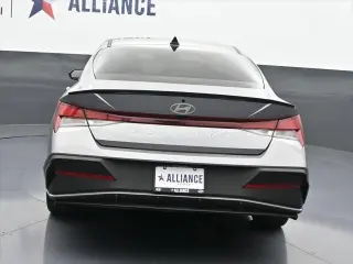 Hyundai ELANTRA 2025 SEL Sport 4dr Sedan