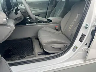 Hyundai ELANTRA 2026 SEL Sport 4dr Sedan