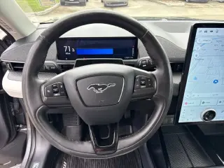 Ford Mustang Mach-E 2021 AWD Premium 4dr SUV