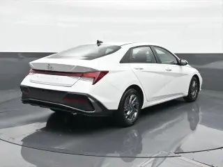 Hyundai ELANTRA 2024 SEL 4dr Sedan