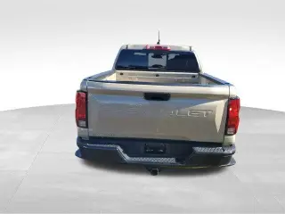 Chevrolet Colorado 2024 4x2 Work Truck 4dr Crew Cab 5 ft. SB