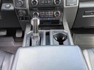 Ford F-150 2018 4x4 Raptor 4dr SuperCrew 5.5 ft. SB