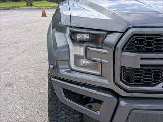 Ford F-150 2018 4x4 Raptor 4dr SuperCrew 5.5 ft. SB
