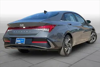 Hyundai ELANTRA 2025 SEL Conveniencia 4p Sedán