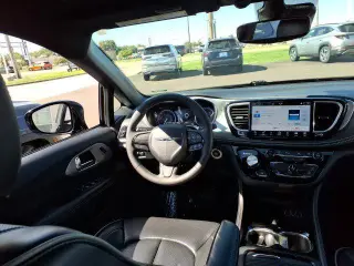 Chrysler Pacifica 2025 Limited 4dr Mini-Van