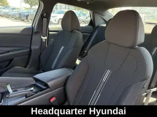 Hyundai ELANTRA 2026 SEL Sport 4dr Sedana