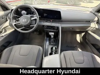 Hyundai ELANTRA 2024 SEL 4p Sedan