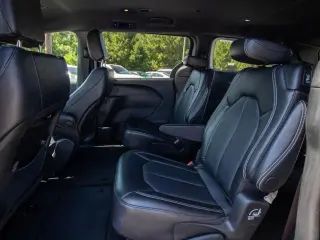 Chrysler Pacifica 2025 Select 4dr Mini-Van
