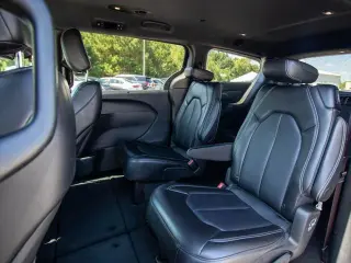 Chrysler Pacifica 2025 Select 4dr Mini-Van