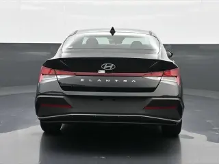 Hyundai ELANTRA 2025 SEL Sport 4dr Sedán