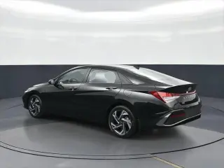 Hyundai ELANTRA 2025 SEL Sport 4dr Sedán