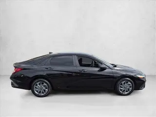 Hyundai ELANTRA 2024 SEL 4dr Sedan