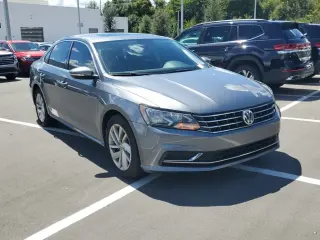 Volkswagen Passat 2018 2.0T SE 4dr Sedán