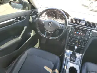 Volkswagen Passat 2018 2.0T SE 4dr Sedán