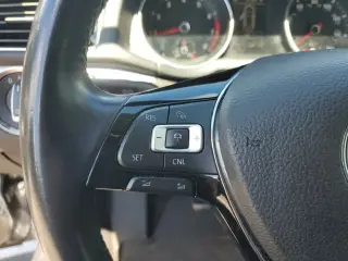Volkswagen Passat 2018 2.0T SE 4dr Sedán