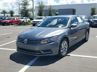 Volkswagen Passat 2018 2.0T SE 4dr Sedán
