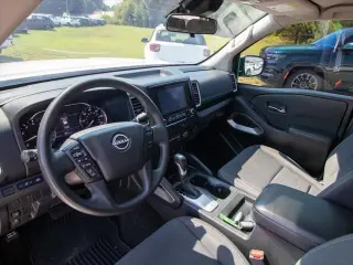 Nissan Frontera 2023 4x2 SV 4p King Cab 6.1 ft. CB