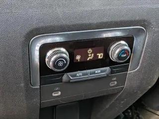GMC Yukon 2021 4x4 SLT 4p SUV