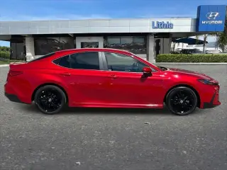 Toyota Camry 2025 SE 4dr Sedan