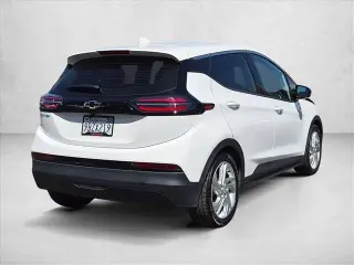 Chevrolet Bolt EV 2022 1LT Hatchback 4puertas