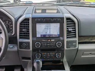Ford F-150 2020 4x2 Lariat 4p SuperCab 5.5 pies CB