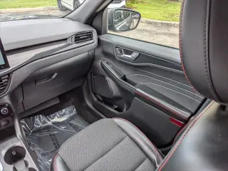 Ford Escape Hybrid 2025 ST-Line 4p SUV