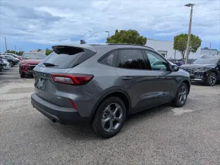 Ford Escape Hybrid 2025 ST-Line 4p SUV