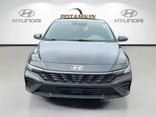 Hyundai ELANTRA 2025 SEL Conveniencia 4p Sedan